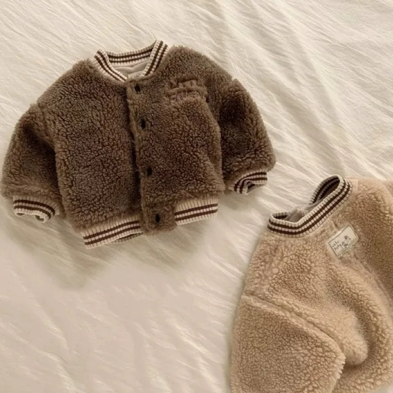 Autunno inverno bambino più velluto addensare cappotto da Baseball ragazza infantile lettera Retro cotone imbottito caldo top ragazzo bambini giacca in pile 4