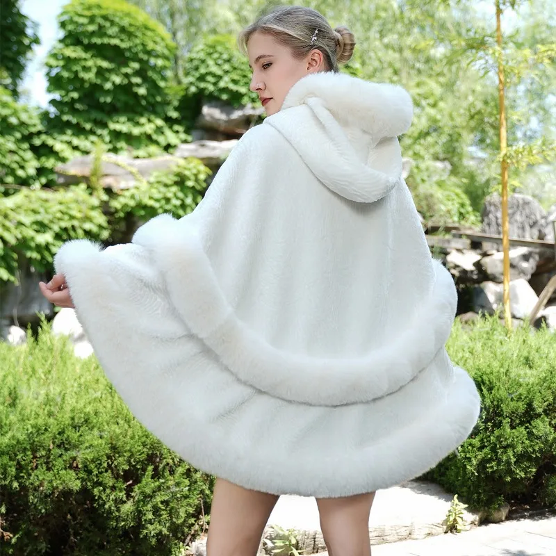 ZXRYXGS Temperamento Tendenza Scialle Bianco 2025 Nuovo Autunno Inverno Lavorato A Maglia Cappotto di Pelliccia Sintetica Elegante Moda Giubbotti Donne Cappotti Caldi 2