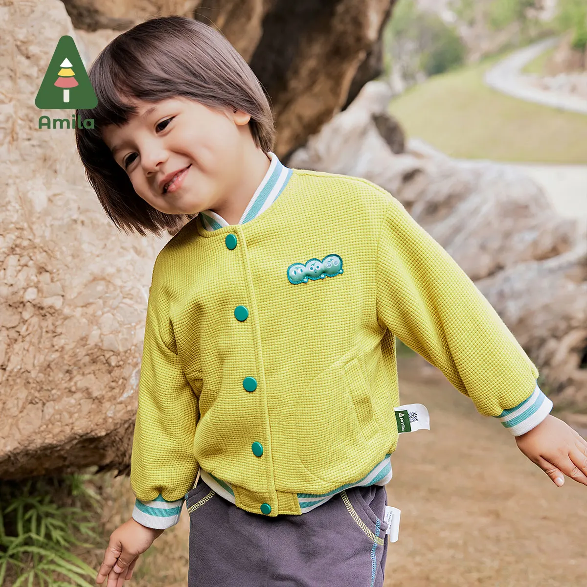 Amila Giacca da baseball per bambini 2024 Autunno Nuovi ragazzi Super Soft Waffle Texture Colore a contrasto Caldo logo ricamato Giacca per bambini 2