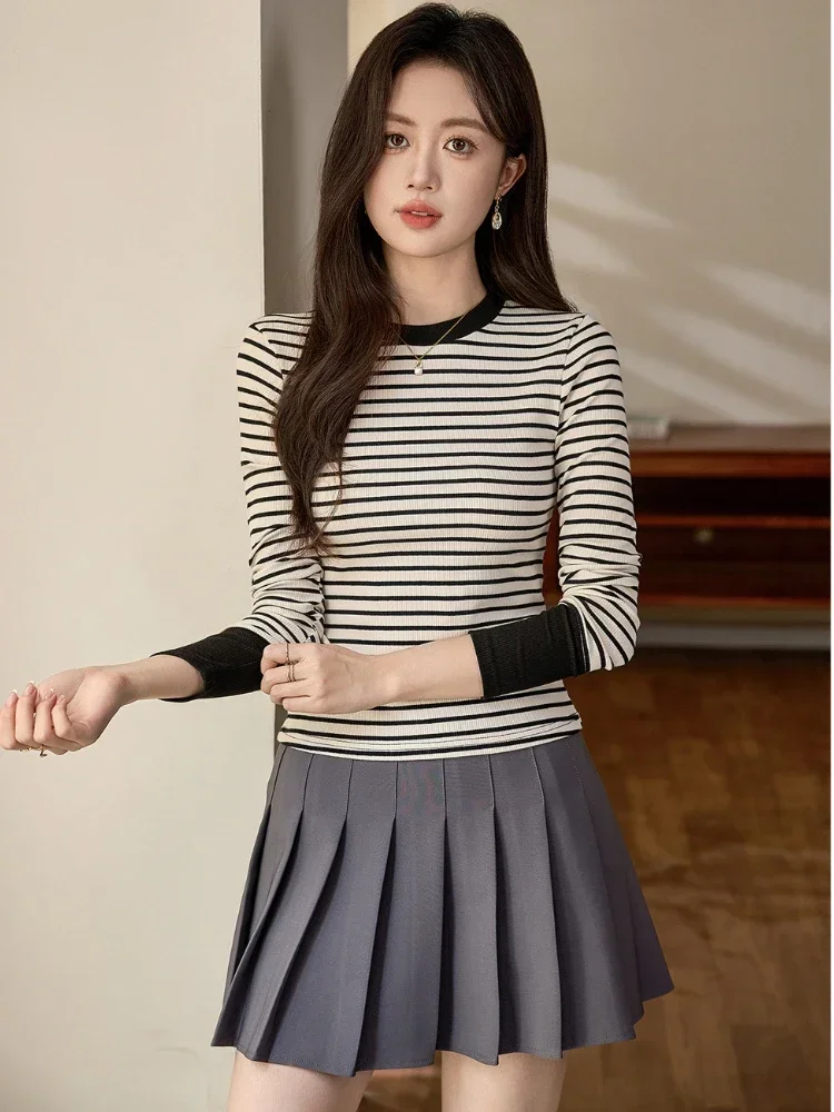 T-shirt a righe a contrasto Abbigliamento donna Top a maniche lunghe 2025 Autunno e inverno Nuovo O-Collo Casual Pullover Camicia che tocca il fondo 5