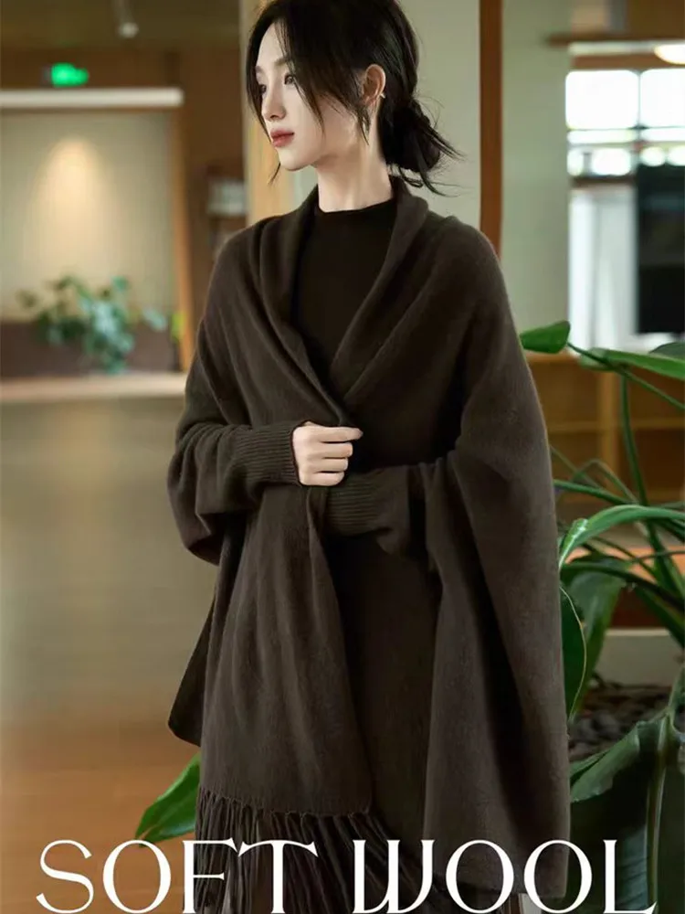 Scialle con nappa da donna alla moda Sciarpa in maglia di pura lana al 100% Stile coreano 2025 Autunno Inverno Cachemire di fascia alta Accessorio caldo ed elegante 1