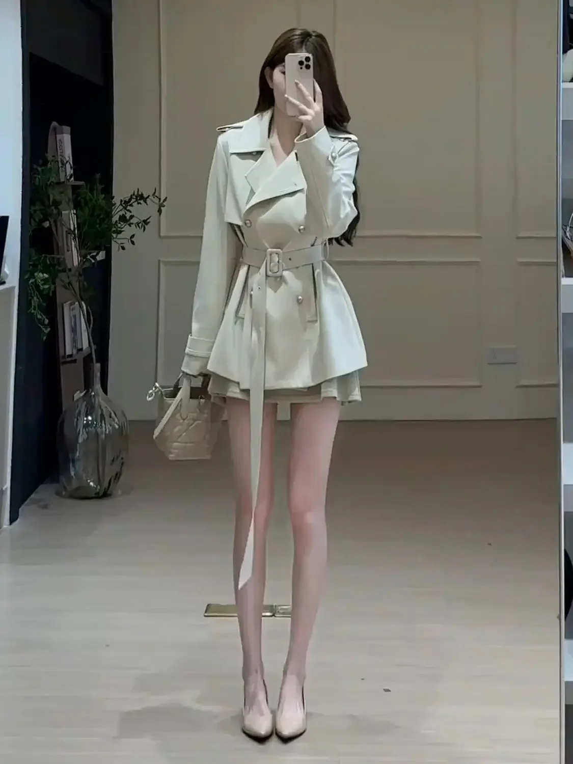 Giacca corta da donna nuova con cintura Stile britannico Moda coreana Colletto rovesciato Capispalla versatile stagione primavera autunno 1