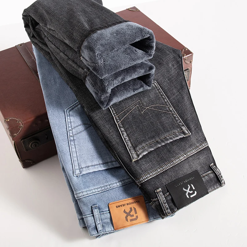 Jeans da uomo in pile 2025 abbigliamento da uomo Casual Jean inverno nuovi pantaloni in pile spessi e caldi pantaloni in denim maschile vestibilità dritta 2