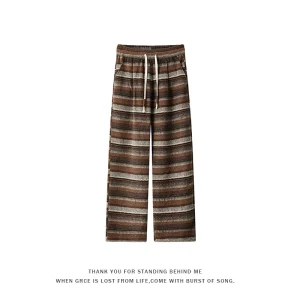 2025 Modelli autunno inverno Pantaloni lavorati a maglia con design a strisce di collisione Pantaloni dritti pigri retrò Pantaloni casual stile neutro 1