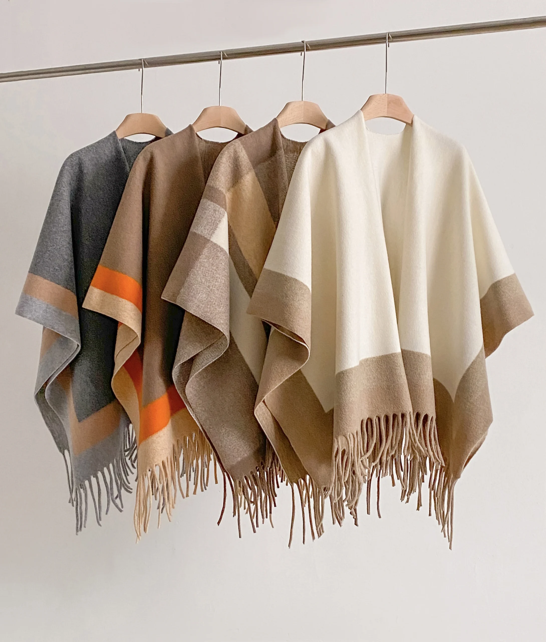 2025 di Nuovo Modo di Inverno Caldo Plaid Poncho E Mantelle Per Le Donne Scialli e Impacchi di Grandi Dimensioni Cashmere Pashmina Femminile Bufanda Mujer 1