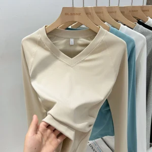 2025 T-shirt slim basic con scollo a V da donna T-shirt base snellente in vita a pieghe autunno inverno tendenza versatile solida 1