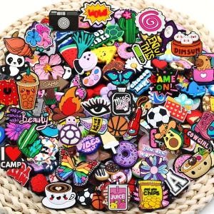 Ciondoli per scarpe per sandali con diapositive, 10-200 pezzi Decorazioni per scarpe in PVC Accessori per bomboniere regalo di compleanno di Natale 1