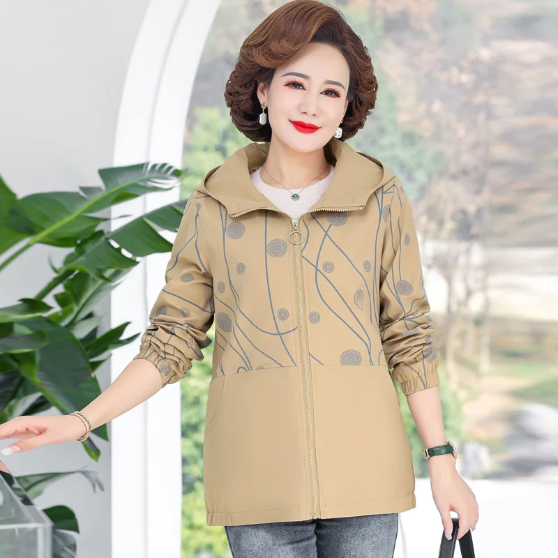 Giacca classica con cappuccio da esterno Autunno Plus Size Nuova giacca Giacca da donna stampata da strada di mezza età alla moda 5