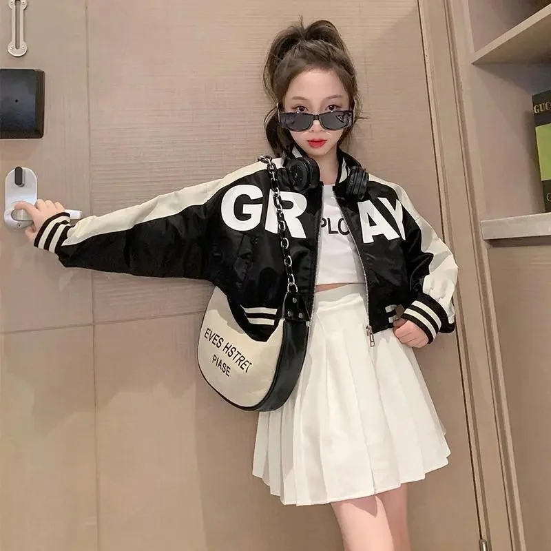Giacca moda per ragazze 2024 New Teen primavera autunno cappotti bambini lettera Zipper Trends giacca a vento 4-14 anni abbigliamento Casual per bambini 3