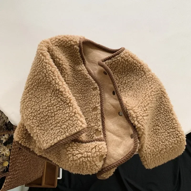 2025 Cappotto per bambini Autunno e inverno Morbido e caldo Cappotto per giacca da neonato Cardigan casual in pile polare Cappotto per bambina da 1-7 anni 2