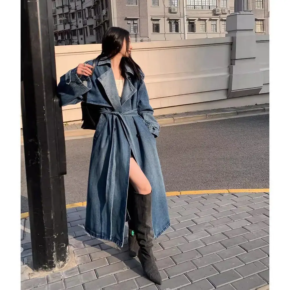 SuperAen 2025 Autunno e Inverno Nuovo Trench di jeans impiombato per le donne Cappotti lunghi casual oversize blu retrò allentati 1