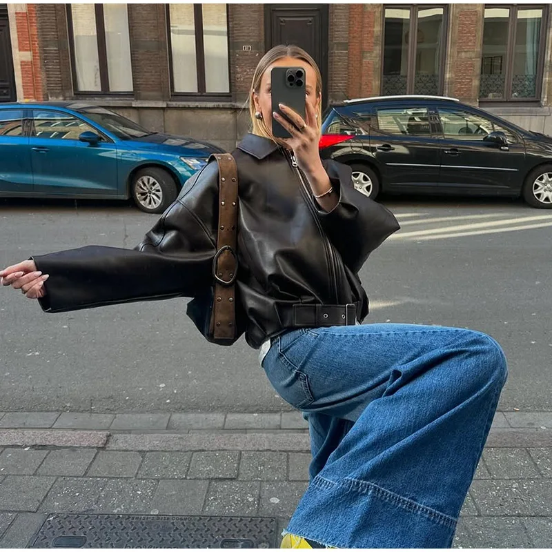 Giubbotti bomber in pelle PU vintage 2025 Autunno nuove signore cerniera risvolto manica lunga tasca cappotto con cintura streetwear allentato da donna 6