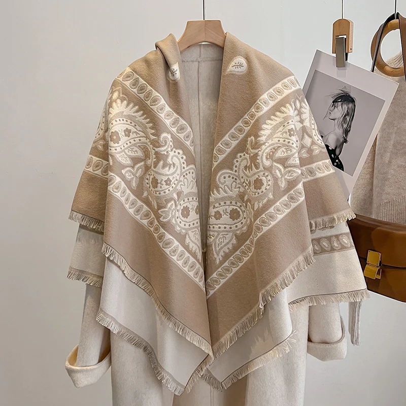 Sciarpa invernale in cashmere da donna di marca di lusso 2025 - Scialle, bandana e poncho con scialle di pashmina con nappe stampate paisley 6