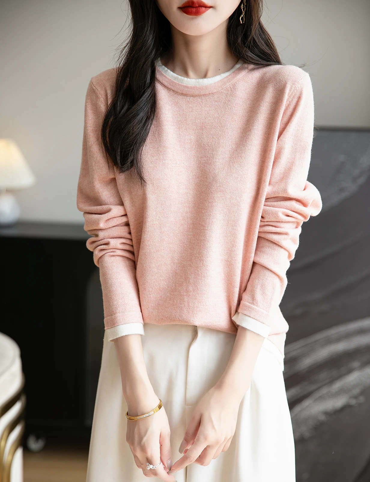 Top da donna T-shirt sottile con scollo a O in maglia Nuovo pullover Estate Primavera Moda Basic Manica lunga in lana Falso in due pezzi Abbigliamento donna morbido 2