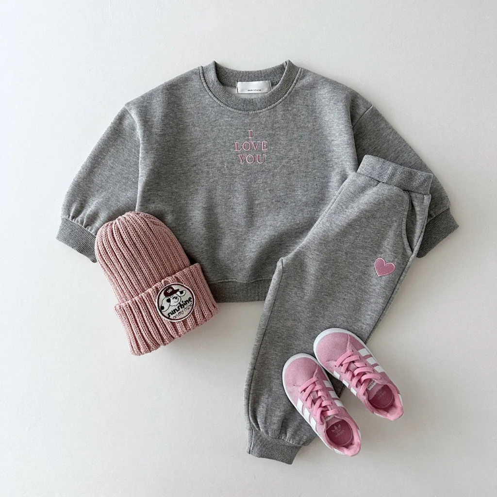 Set da bambino primaverile coreano da 0 a 6 anni, lettera ricamata in cotone, comoda felpa con cappuccio, abbigliamento sportivo casual per bambini, set da due pezzi 4
