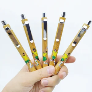 Le penne a sfera a tema calcio brasiliano da 7 pezzi/12 pezzi sono la cancelleria preferita per studenti e appassionati di calcio. 1