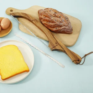 Taglia arco per pane Affettatrice per pane a lievitazione naturale in acciaio inossidabile con manico in legno Taglierine per bagel seghettate Pratico affettatrice per pane 1