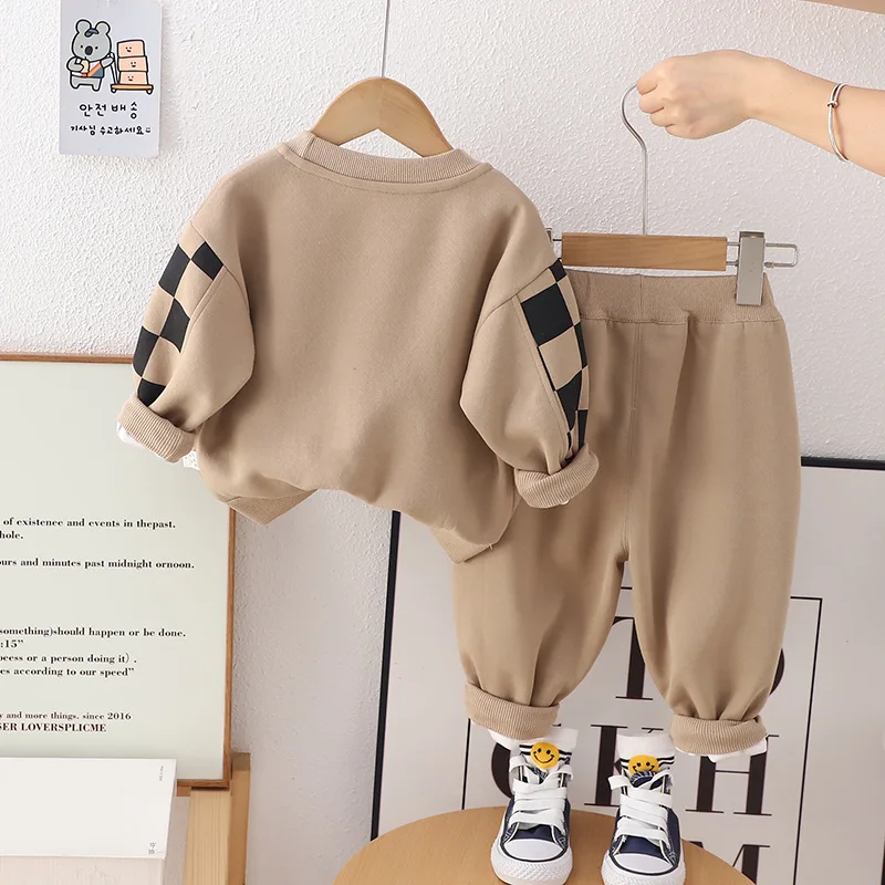 Nuova primavera autunno neonati maschi vestiti vestito bambini ragazze cartone animato t-shirt pantaloni 2 pz/set bambino Costume Casual bambini tute 4