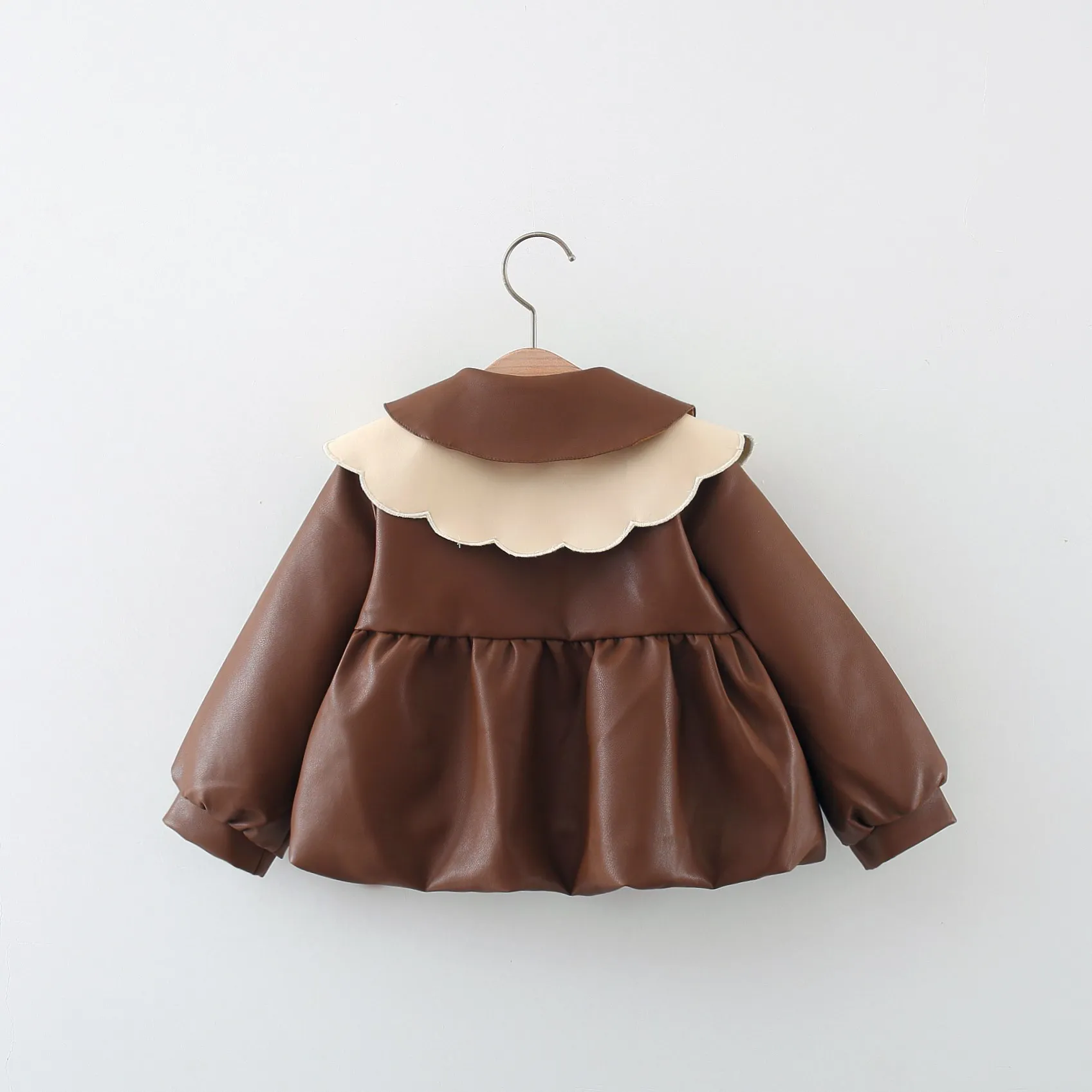 Primavera autunno neonato ragazza cappotti stile coreano vestiti del bambino moda PU carino fiocco bambola collare bambini giacca capispalla neonato BC1646 3