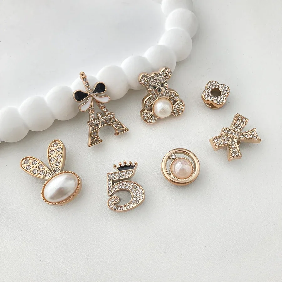 Set di 14 spille con ciondoli per scarpe con strass scintillanti e perle finte, decorazioni staccabili fai-da-te per zoccoli CROCS 5