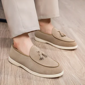 Mocassini da uomo firmati Scarpe casual da uomo comode da esterno Scarpe basse traspiranti in pelle scamosciata Scarpe da ginnastica da passeggio antiscivolo Scarpe da guida slip on 1
