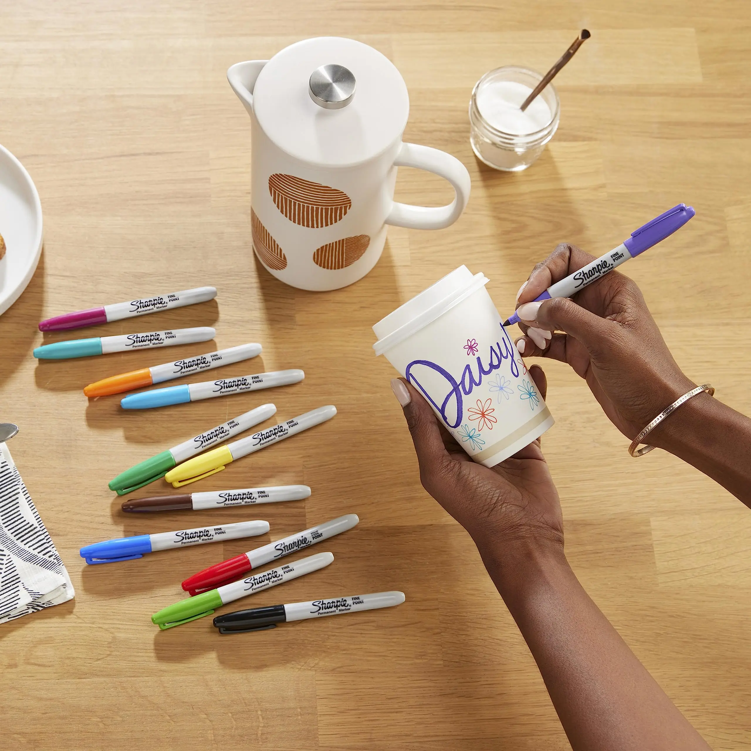 Pennarelli permanenti Sharpie Color Burst, punta fine, assortiti, confezione da 24 (1949557) 4