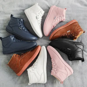 Nuovi stivaletti invernali Stivali a piedi nudi impermeabili per esterni per uomo Stivaletti Peluche Scarpe da neve calde Scarpe da ginnastica casual antiscivolo di grandi dimensioni 1