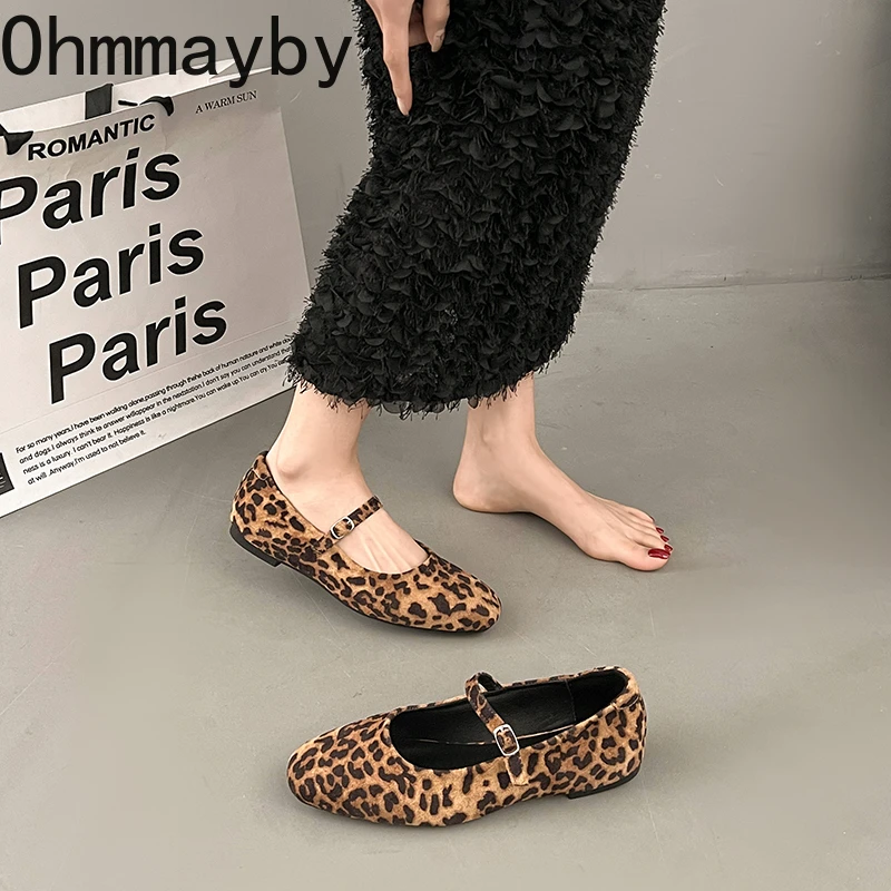 Mocassini da donna con stampa leopardata Scarpe basse alla moda 2025 Scarpe da donna eleganti con suola morbida Mary Jane primaverili 3