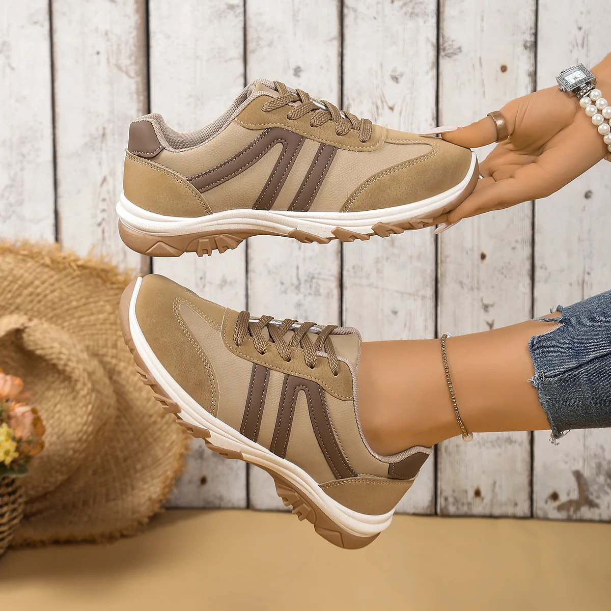 2025 Nuovo Autunno/Inverno Moda Scarpe Da Ginnastica All-match Scarpe Da Corsa Comode Scarpe Sportive Da Donna Leggere Zapatos De Mujer 1