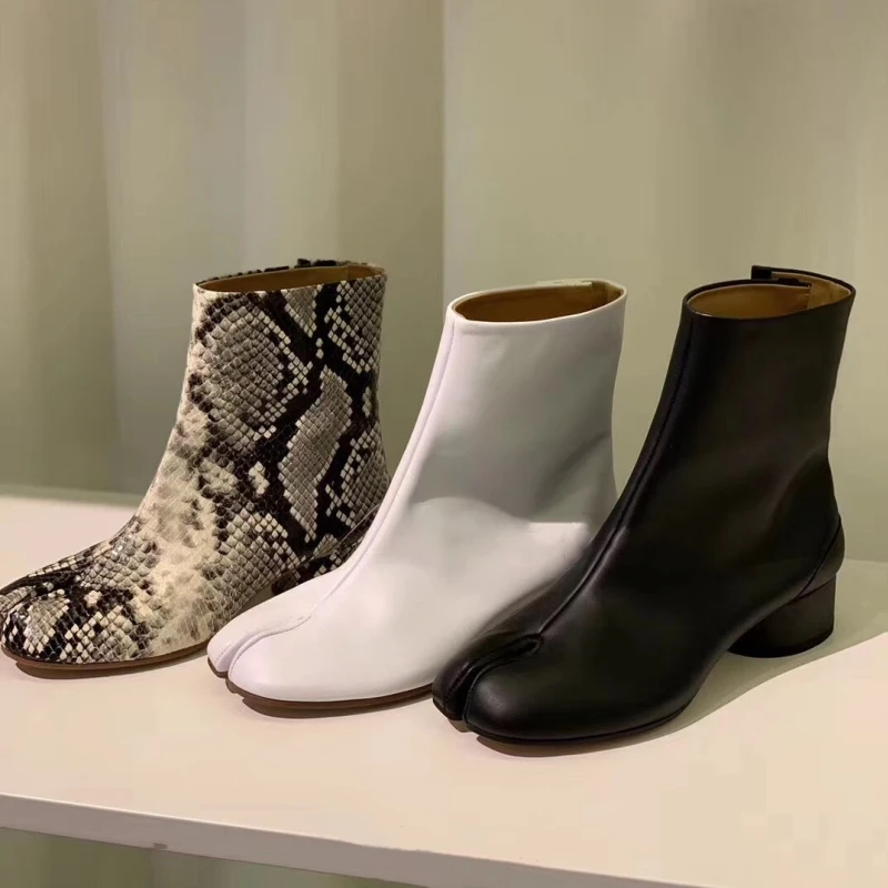 Stivali neri Tabi con punta divisa per donna Design di marca scarpe alla caviglia con stampa serpente invernale décolleté con tacco alto grosso da donna Botas Mujer 3