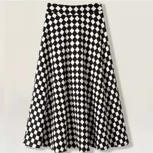 Gonne a pieghe Midi scozzesi bianche nere primavera estate nuova gonna lunga a trapezio Casual a vita alta femminile coreana 2023 1