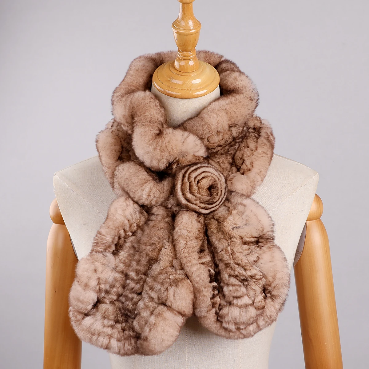 BOONJOVIA Sciarpe da donna in pelliccia di coniglio Rex per la stagione fredda, vera pelliccia, soffice sciarpa avvolge il design con volant 3