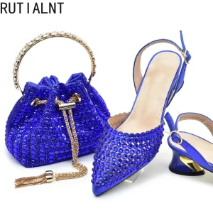 Scarpe italiane con borse abbinate Set decorate con strass Scarpe africane da donna Tacchi medi Décolleté da festa Tacchi taglie forti 43 1