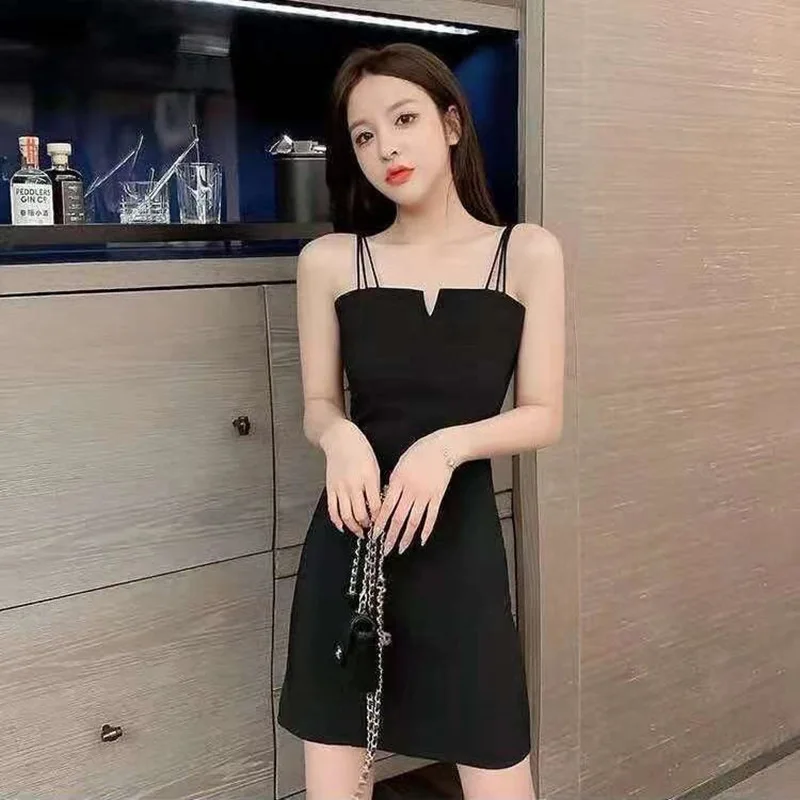 Abito corto bianco senza spalline Abbigliamento interno da donna Abbigliamento esterno Eleganza sexy Slim Fit Strato base Scollo a V Abito nero Abito estivo 3