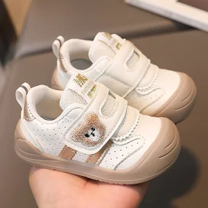 2025 Scarpe da bambino alla moda per bambino Scarpe da ginnastica da bambina in pelle PU con suola morbida Ergonomia Scarpe sportive da neonato Primo passo 1