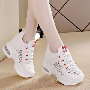 Sneakers da donna comode con fondo spesso traspirante 2024 nuove scarpe da donna con zeppa stringate scarpe femminili versatili 1