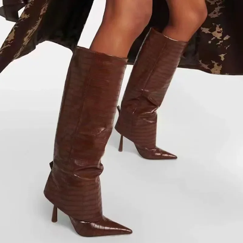 Stivali da donna con gonna a maniche a punta con motivo pietra retrò alla moda Stivali da banchetto con pantaloni larghi europei e americani di fascia alta 5