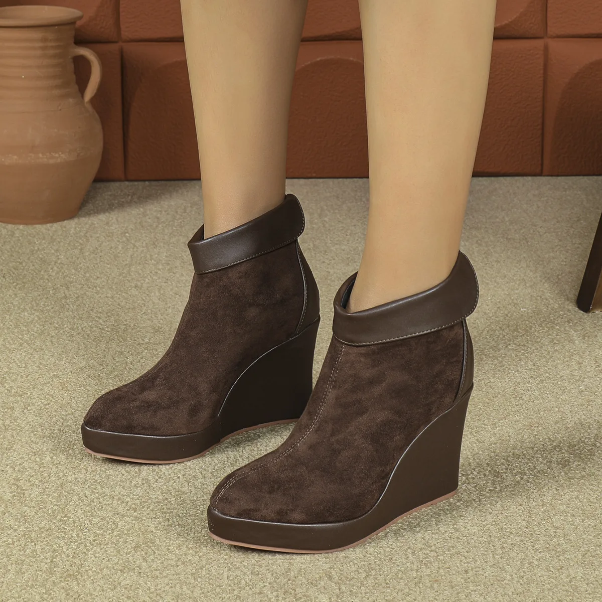 Stivali invernali Lady Scarpe con zeppa Designer di lusso Zoccoli Piattaforma Cerniera 2025 Moda Tacco alto Punta alla caviglia Autunno Lolita Elegante Fl 4