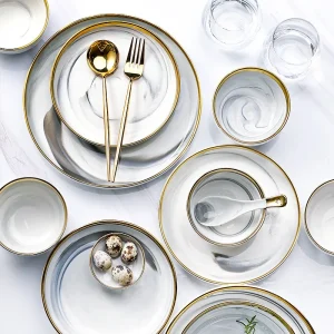 Set di piatti e ciotole in ceramica di marmo Set di stoviglie Piatti natalizi Vassoio rotondo Insalata Dessert Bone China Cucina bianca 1