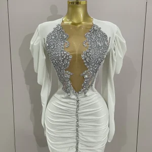 Cristalli scintillanti di lusso Abito corto in velluto bianco a rete sexy 2025 Abito da donna elegante da sera per ballo di fine anno Abiti da festa di compleanno Costume di scena 1