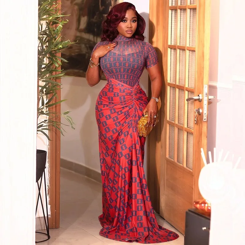 Dolcevita impiombato in garza da donna, manica corta, cintura pieghettata, abito lungo irregolare, fianchi avvolti 4