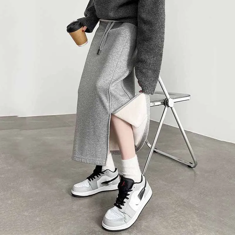 Gonne longuette divise grigie da donna Elasticità in vita Gonne lunghe larghe casual Donna Autunno Inverno Addensare più gonna dritta in velluto 4