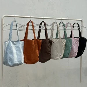 Hylhexyr Borsa casual da studentessa in tinta unita Borsa a tracolla in tessuto di nylon per la scuola e il lavoro 1