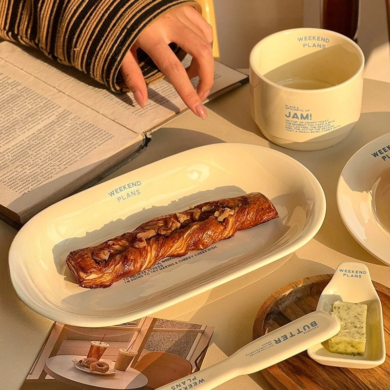 Piatto da cibo occidentale in stile crema per la casa, design di nicchia ad alto senso, piatto da pranzo, piatto da dessert, piatto da 8 pollici 3