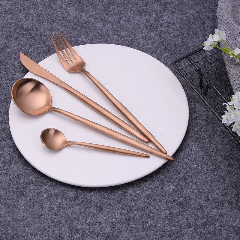 Set di posate in oro rosa cucchiaio forchetta coltelli Set di posate Dessert burro cucchiaio bacchette set di stoviglie da cucina occidentale 5