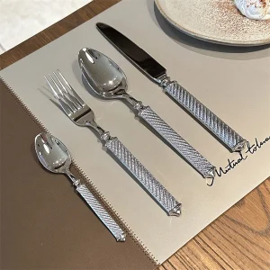 Silver Luxury Fashion Cutlery Set 18/10 Stainless Steel Creativity Gift Roman Column Flatware 304 Drop Shipping 1