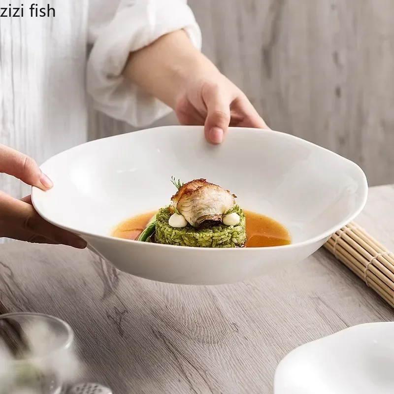 Piatto in ceramica bianco irregolare Piatto da insalata per ristorante Piatto da zuppa spesso Piatto da dessert Piatto per pasta Piatti di servizio Stoviglie creative 3