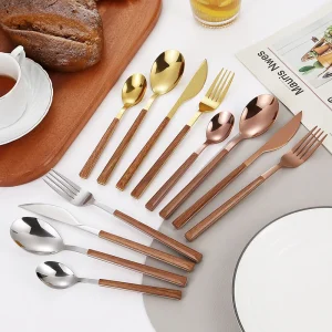 Jaswehome 4 pezzi set di posate in acciaio inossidabile per uso alimentare imitazione venature del legno manico coltello da bistecca insalata cena forchetta cucchiai stoviglie 1