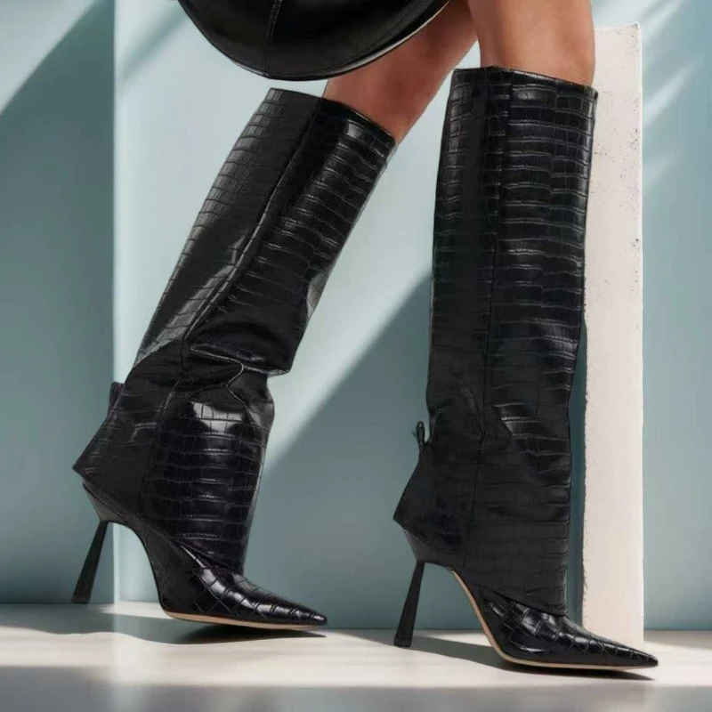 Stivali da donna con gonna a maniche a punta con motivo pietra retrò alla moda Stivali da banchetto con pantaloni larghi europei e americani di fascia alta 1