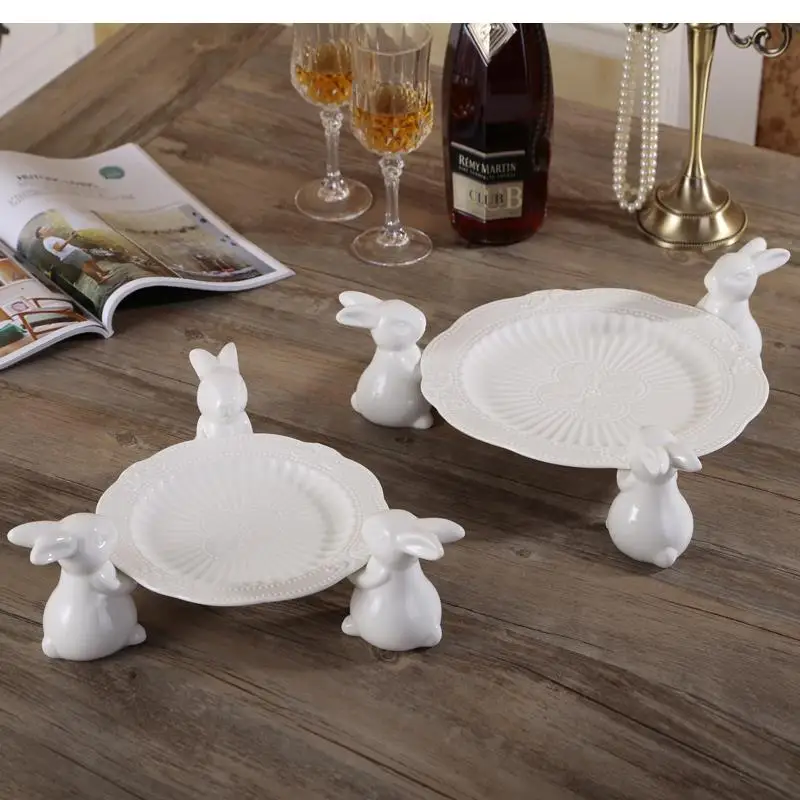 Piatto di coniglio in ceramica Cena rotonda per la casa Stoviglie per decorazioni di nozze per torte da dessert artigianali in rilievo bianco 6